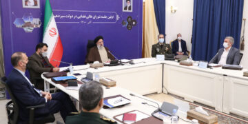 رئیسی بر ارزان‌سازی و بومی‌سازی صنعت فضایی کشور تاکید کرد