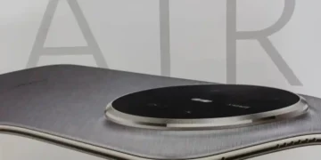 پوستر هواوی میت ۷۰ ایر فاش شد: یک پرچمدار فوق باریک از هواوی