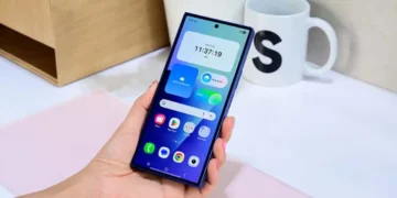 آپدیت One UI 8.5 گوشی های تاشو سامسونگ با تمرکز بر چندوظیفگی و شخصی‌سازی عرضه می‌شود