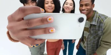 آیفون 17e با دوربین سلفی ۱۸ مگاپیکسلی و تراشه A19 متحول می‌شود