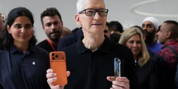 احتمالا آیفون های بعدی از ۲ مرحله معرفی می‌شوند: پاییز و بهار