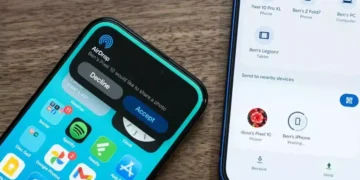 اپل می‌خواهد امکان انتقال فایل از اندروید به آیفون را مسدود کند اما از واکنش شدید نظارتی می‌ترسد