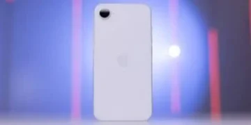 آیفون ۱۷e اوایل ۲۰۲۶ می‌آید؛ پرچمداری در لباس میان‌رده