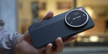 بررسی اولیه شیائومی ۱۷ اولترا توسط یوتیوبر مشهور + مقایسه دوربین با ویوو X300 پرو