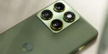 تیزر رسمی موتورولا Moto X70 Air Pro منتشر شد؛ نسخه حرفه‌ای‌تر با هوش مصنوعی