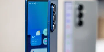 سامسونگ با گلکسی زد فولد عریض به جنگ آیفون تاشو می‌رود