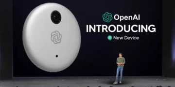 همه چیز درباره اولین گجت سخت‌افزاری OpenAI؛ همکاری تاریخی سم آلتمن و جانی آیو