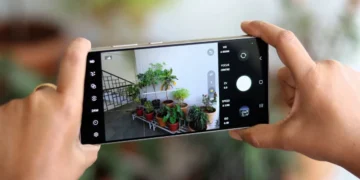 کنترل‌های حرفه‌ای Expert RAW به برنامه دوربین اصلی سامسونگ می‌آیند: یکپارچه‌سازی با One UI 8.5